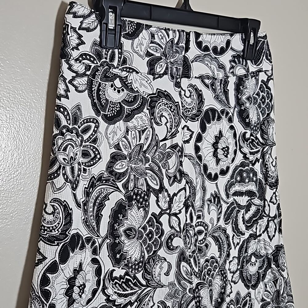Geoffrey Beene Sport Black White Floral A Line Skirt Sz 4 - Picture 6 of 9
